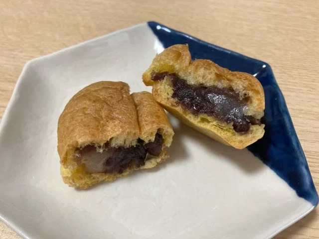 シュー生地と粒あんの組み合わせが美味しい