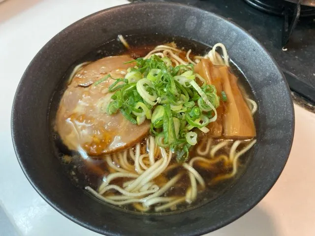 お好みの具材をのせて完成