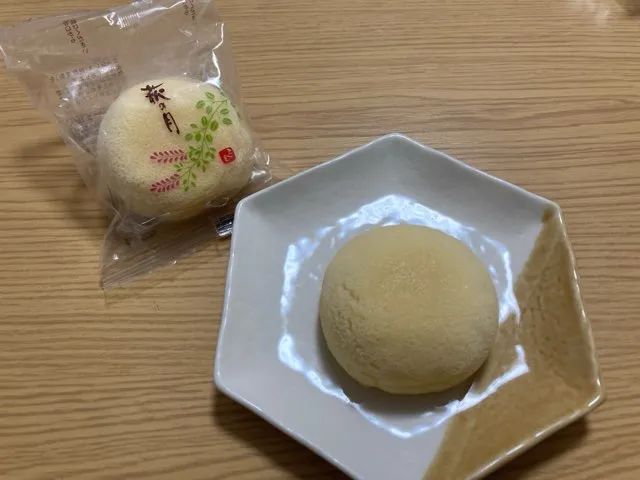 しっとり、カスタードが美味い萩の月実食レビュー