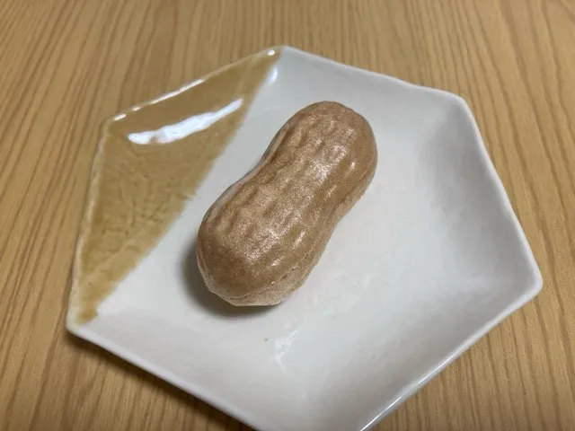 なごみの米屋のぴーなっつ最中の実食レビュー