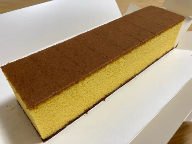 開封すると綺麗なカステラ!