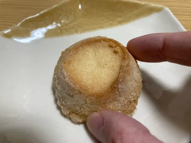 持ってみると意外と大きい