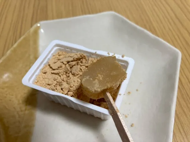 お餅の中は何も入っていない