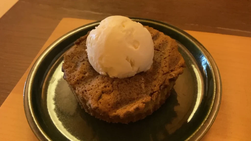 期待を超える美味しさの焙じ茶カステラ
